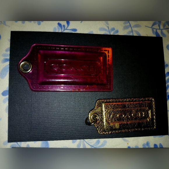 Coach tags - Picture 1 of 1